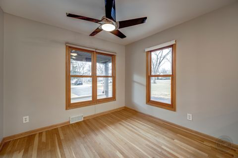 Tiny photo for 28W544 Forest View Avenue, Warrenville, IL 60555 (MLS # 12538464)