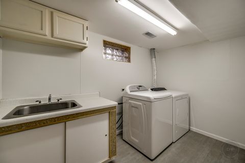 Tiny photo for 28W544 Forest View Avenue, Warrenville, IL 60555 (MLS # 12538464)