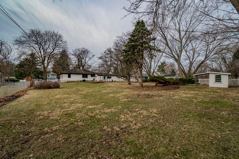 Tiny photo for 28W544 Forest View Avenue, Warrenville, IL 60555 (MLS # 12538464)