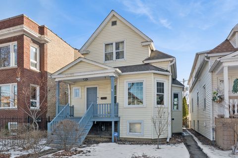 4741 N Avers Avenue Chicago IL 60625