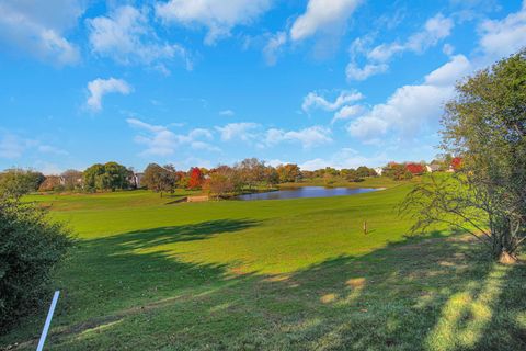 Tiny photo for 690 CHANDLER Road #302, Gurnee, IL 60031 (MLS # 12504192)