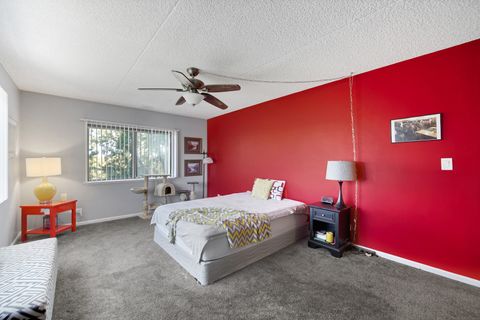 Tiny photo for 690 CHANDLER Road #302, Gurnee, IL 60031 (MLS # 12504192)