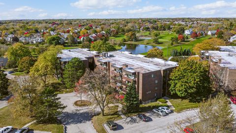 Tiny photo for 690 CHANDLER Road #302, Gurnee, IL 60031 (MLS # 12504192)