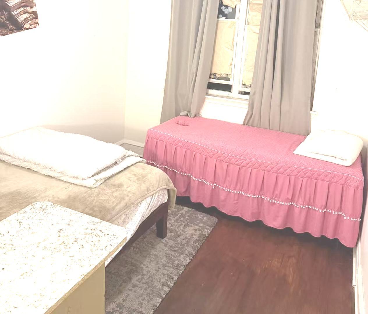 1705 W 35TH Street