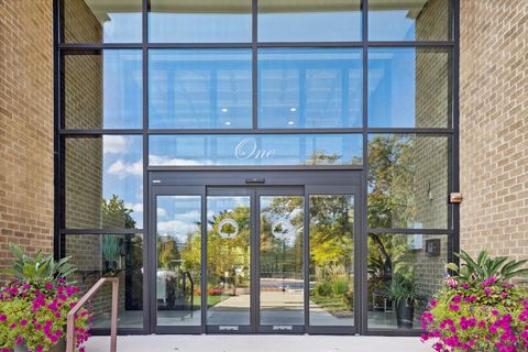 Tiny photo for 1 Oak Brook Club Drive #A312, Oak Brook, IL 60523 (MLS # 12497757)