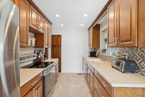 Tiny photo for 1 Oak Brook Club Drive #A312, Oak Brook, IL 60523 (MLS # 12497757)