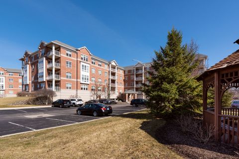 Tiny photo for 153 Pointe Drive #201, Northbrook, IL 60062 (MLS # 12594449)