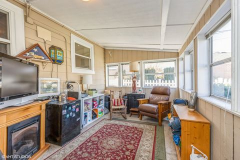 Tiny photo for 9542 Monroe Avenue, Brookfield, IL 60513 (MLS # 12515875)