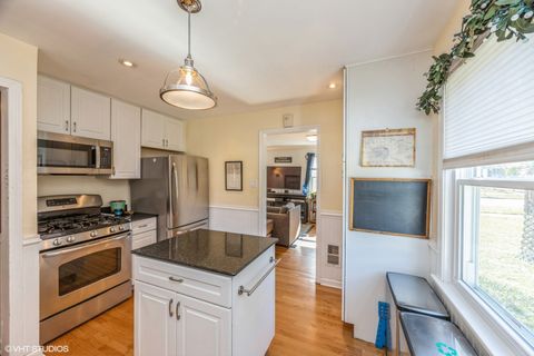 Tiny photo for 9542 Monroe Avenue, Brookfield, IL 60513 (MLS # 12515875)