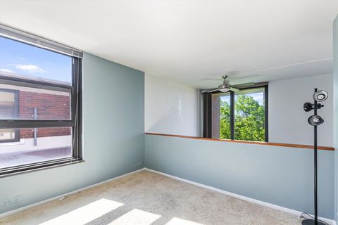 Tiny photo for 3041 S Michigan Avenue #504, Chicago, IL 60616 (MLS # 12214398)