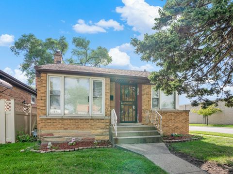Photo of 1135 Rice Avenue, Bellwood, IL 60104 (MLS # 12423980)