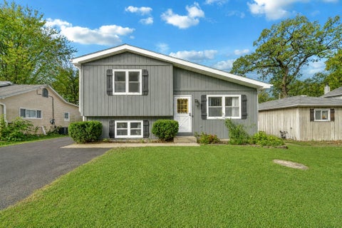 Photo of 33790 N 2nd Street, Grayslake, IL 60030 (MLS # 12793516)