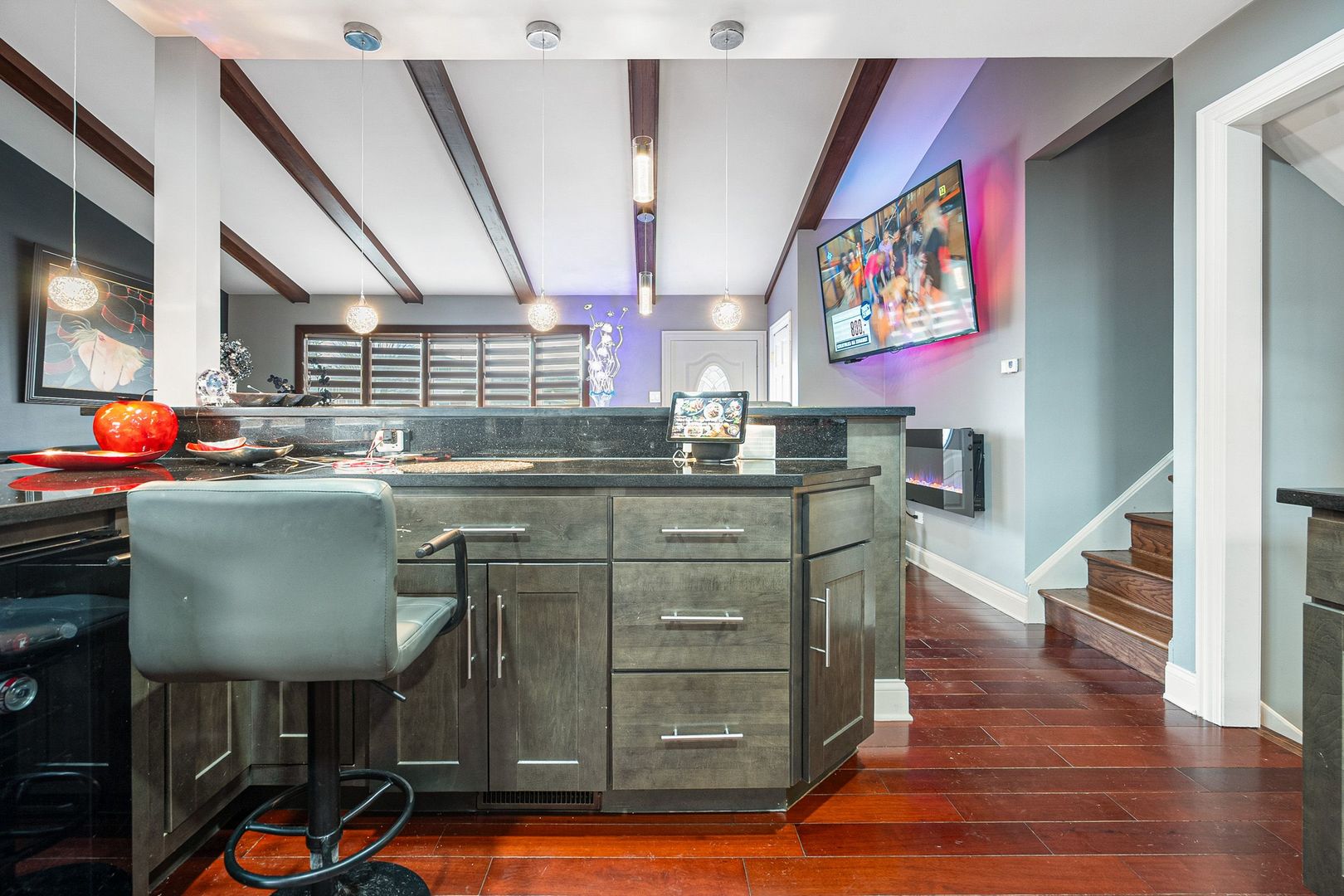 8909 S 85th Court