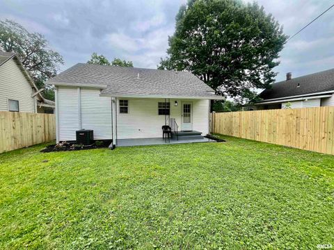 Tiny photo for 314 W 12TH Street, Metropolis, IL 62960 (MLS # EB458376)