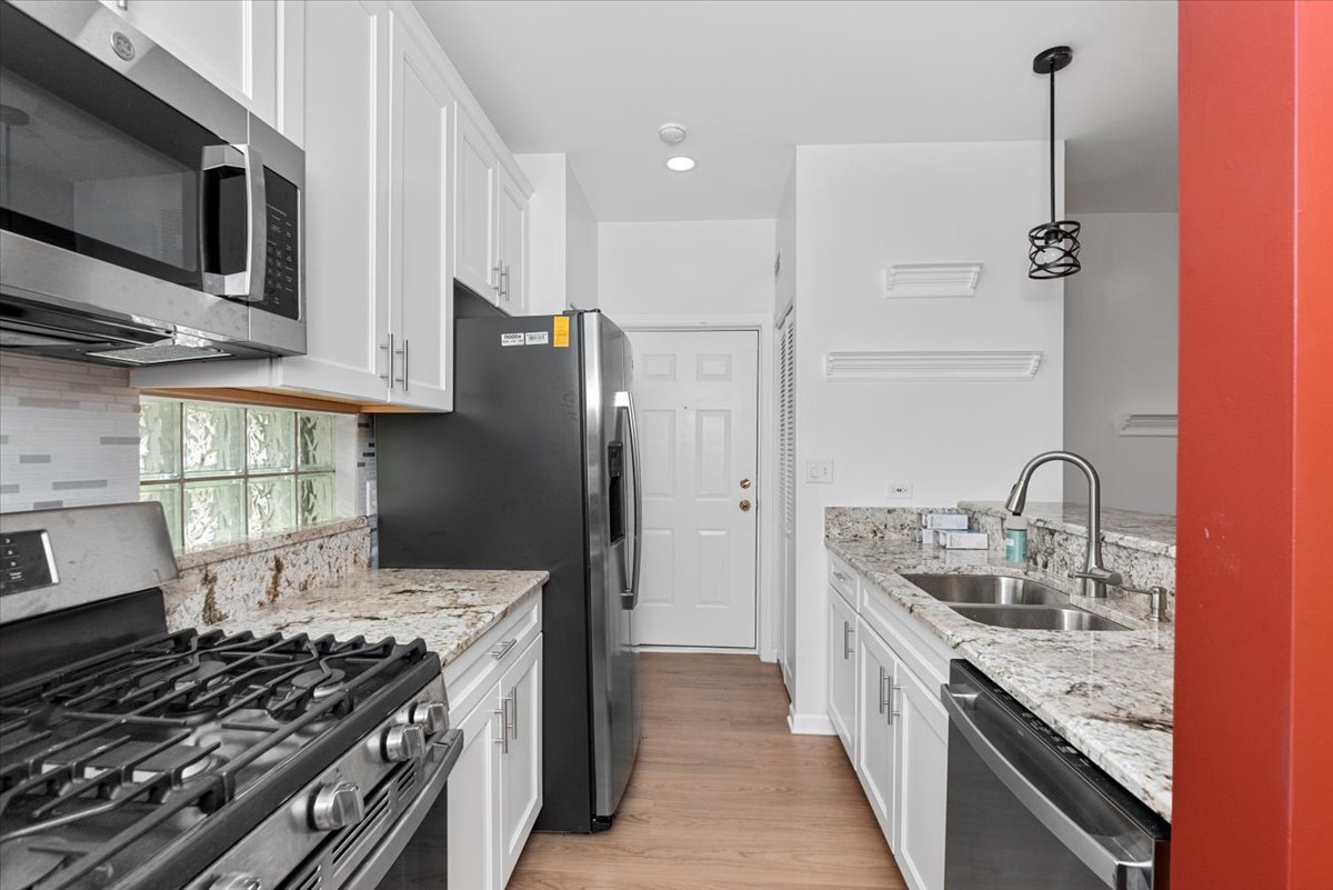 301 W GOETHE Street 203