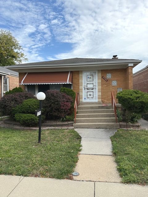 9741 S LOWE Avenue Chicago IL 60628