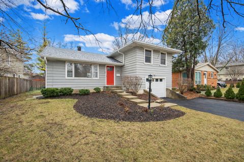 Photo of 715 E Main Street, Barrington, IL 60010 (MLS # 12633675)