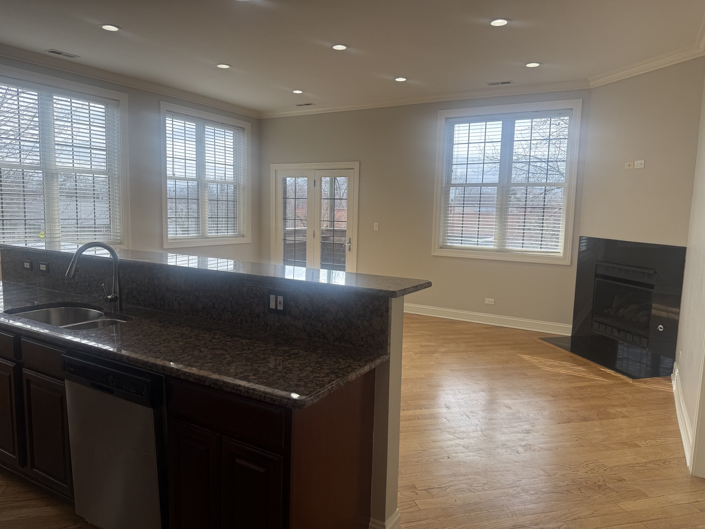 2338 W MORSE Avenue 2A