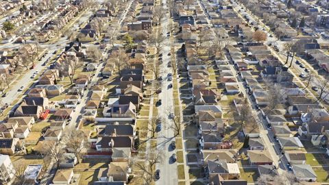 Tiny photo for 10424 S Forest Avenue, Chicago, IL 60628 (MLS # 12595163)