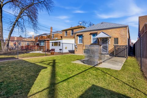 Tiny photo for 10424 S Forest Avenue, Chicago, IL 60628 (MLS # 12595163)
