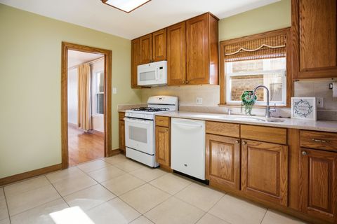 Tiny photo for 10424 S Forest Avenue, Chicago, IL 60628 (MLS # 12595163)