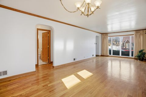 Tiny photo for 10424 S Forest Avenue, Chicago, IL 60628 (MLS # 12595163)