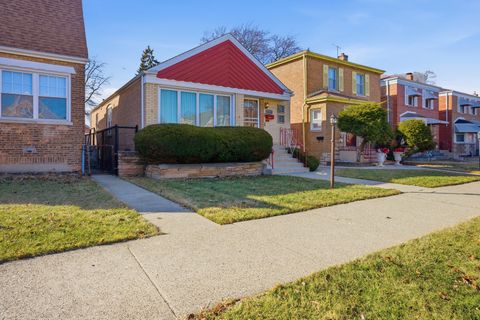 Tiny photo for 10424 S Forest Avenue, Chicago, IL 60628 (MLS # 12595163)