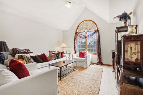 Tiny photo for 2598 Chasewood Court, Aurora, IL 60502 (MLS # 12623893)