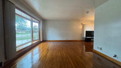 Tiny photo for 1934 Norfolk Avenue, Westchester, IL 60154 (MLS # 12761505)