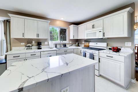 Tiny photo for 2365 Handley Lane, Aurora, IL 60502 (MLS # 12719078)