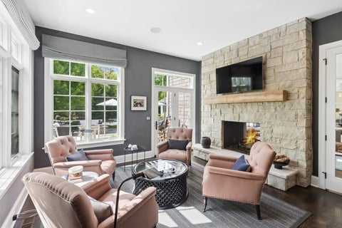 Tiny photo for 28 Aberdeen Court, Bannockburn, IL 60015 (MLS # 12659675)