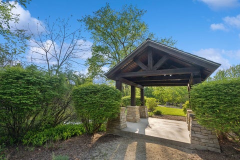 Tiny photo for 28 Aberdeen Court, Bannockburn, IL 60015 (MLS # 12659675)