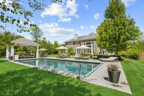 Tiny photo for 28 Aberdeen Court, Bannockburn, IL 60015 (MLS # 12659675)