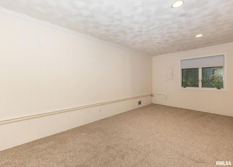 Tiny photo for 3407 41ST Street, Moline, IL 61265 (MLS # QC4268274)