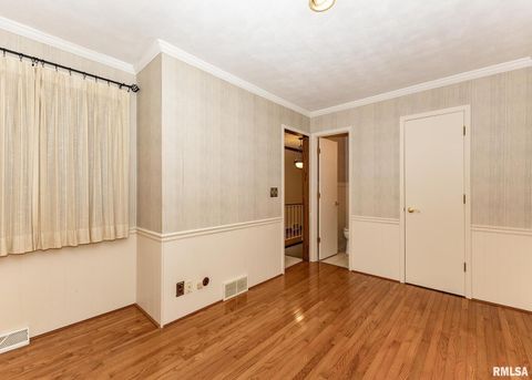 Tiny photo for 3407 41ST Street, Moline, IL 61265 (MLS # QC4268274)