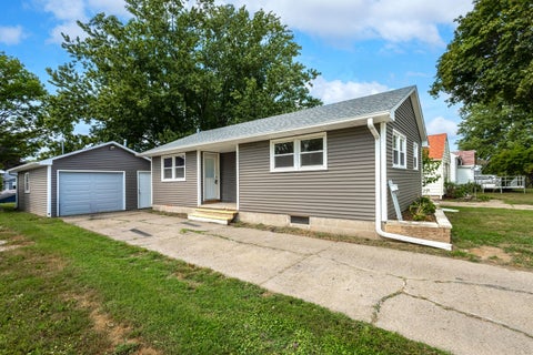 Tiny photo for 356 16th Street, Silvis, IL 61282 (MLS # 12751415)