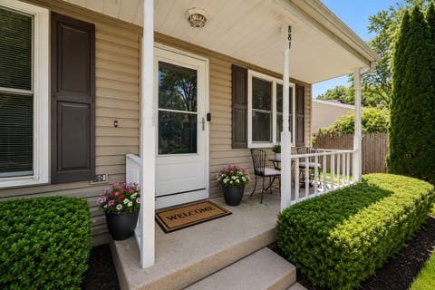 Tiny photo for 881 Manchester Course, Geneva, IL 60134 (MLS # 12637607)