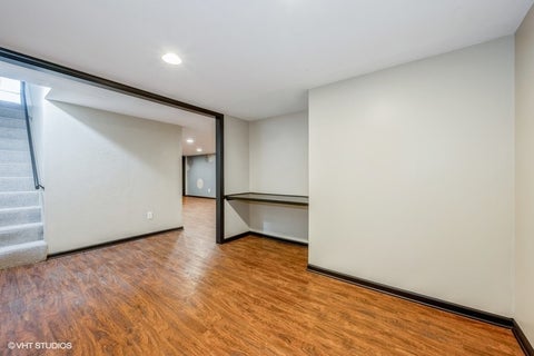 Tiny photo for 881 Manchester Course, Geneva, IL 60134 (MLS # 12637607)