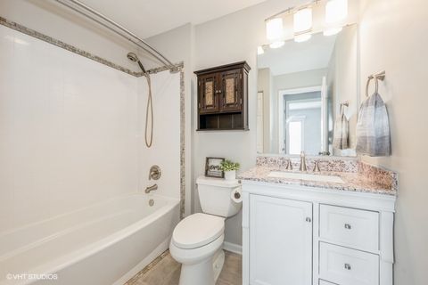 Tiny photo for 881 Manchester Course, Geneva, IL 60134 (MLS # 12637607)