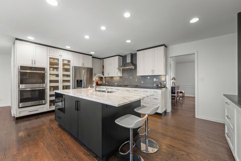 Tiny photo for 722 Forest Hill Road, Lake Forest, IL 60045 (MLS # 12569869)