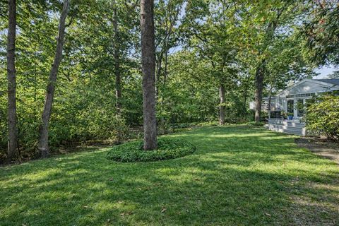 Tiny photo for 722 Forest Hill Road, Lake Forest, IL 60045 (MLS # 12569869)
