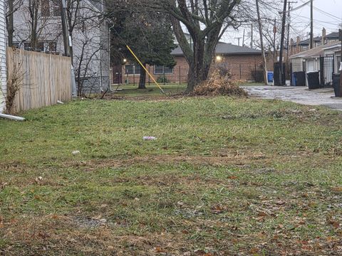 9314 S University Avenue Chicago IL 60619