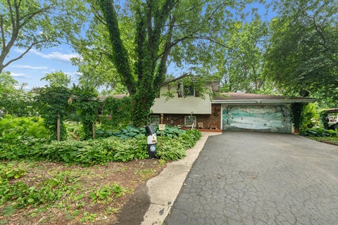 Tiny photo for 520 E Joliet Highway, New Lenox, IL 60451 (MLS # 12669303)