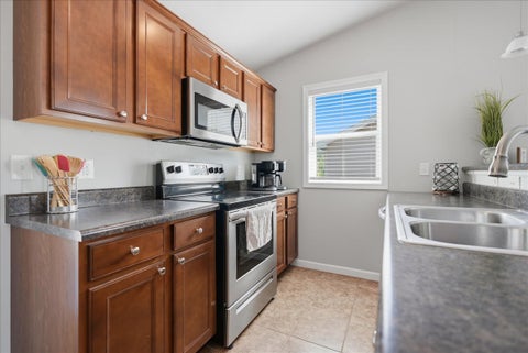 Tiny photo for 24 Winding Way, Bloomington, IL 61705 (MLS # 12703574)