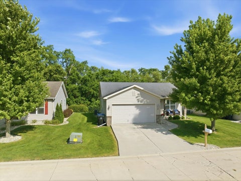 Tiny photo for 24 Winding Way, Bloomington, IL 61705 (MLS # 12703574)