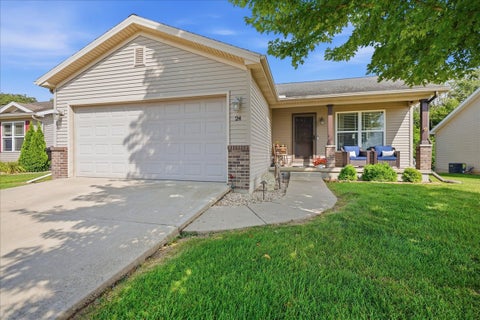 Tiny photo for 24 Winding Way, Bloomington, IL 61705 (MLS # 12703574)