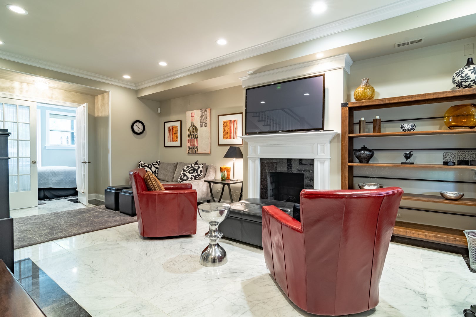 111 W ELM Street