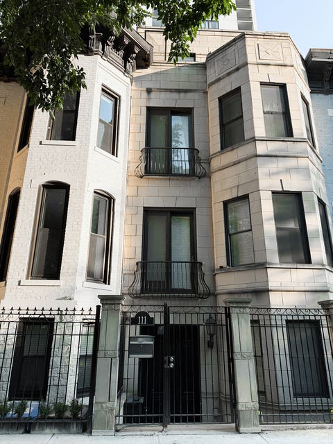 Photo of 111 W ELM Street, Chicago, IL 60610 (MLS # 12705648)