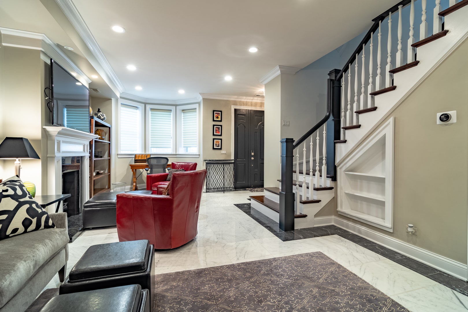 111 W ELM Street