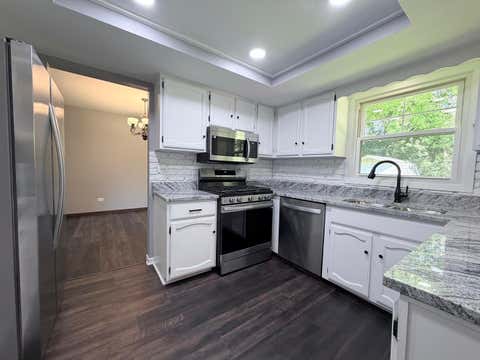 Tiny photo for 940 French Drive, Mundelein, IL 60060 (MLS # 12687776)